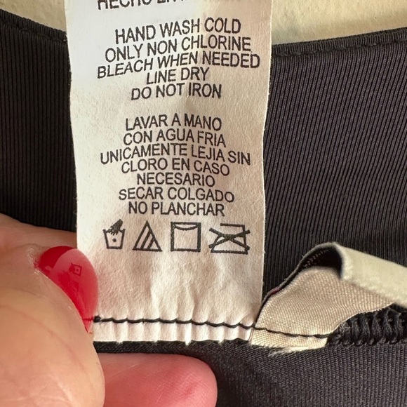 Cremieux Black V-neck 3/4 Sleeve Tunic Blouse with Embroidered Detail Sz S - Picture 6 of 9